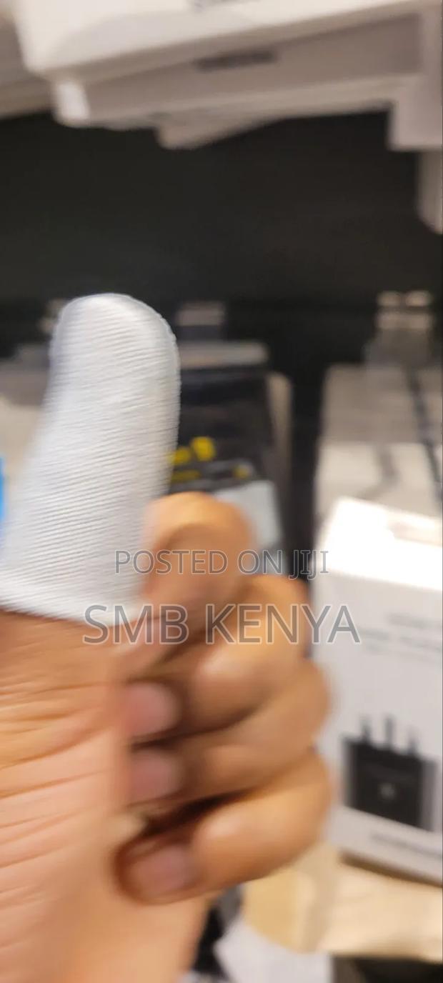 Anti-Sweat Gaming Finger Sleeves - thumbnail 5