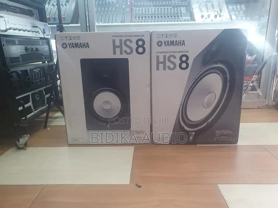 Yamaha HS8 Powered Studio Monitors