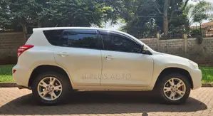 Toyota RAV4 2011 White
