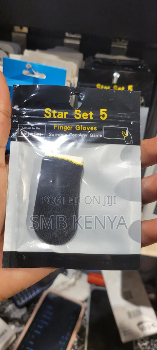 Ultra-Sensitive Gaming Finger Covers - thumbnail 4
