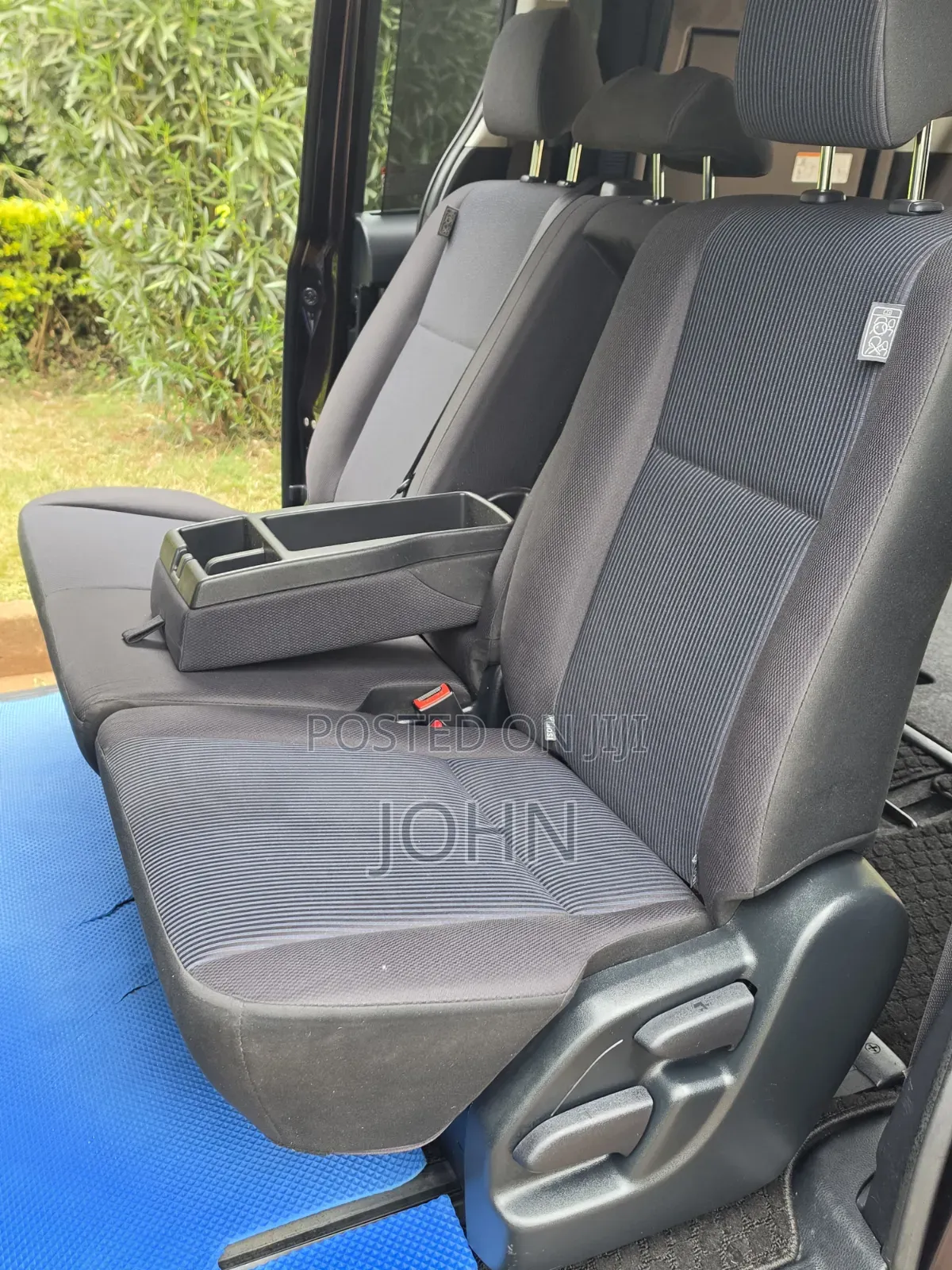 Toyota Noah 2018 Burgundy