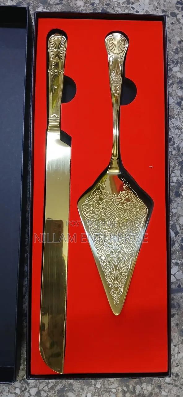 Gold Stainless Steel Cake Server Set - thumbnail 3