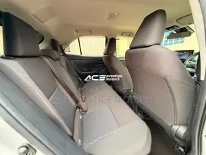 Toyota Yaris 2020 Silver
