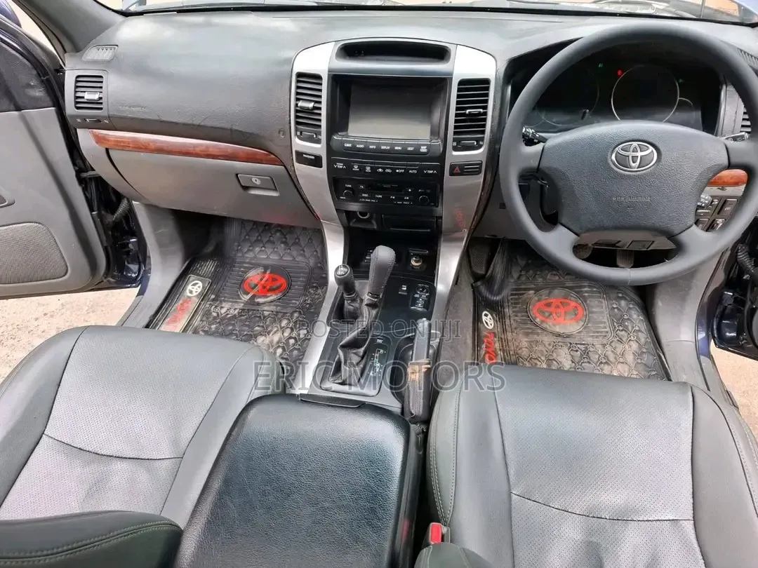 Toyota Land Cruiser Prado 2005 Blue