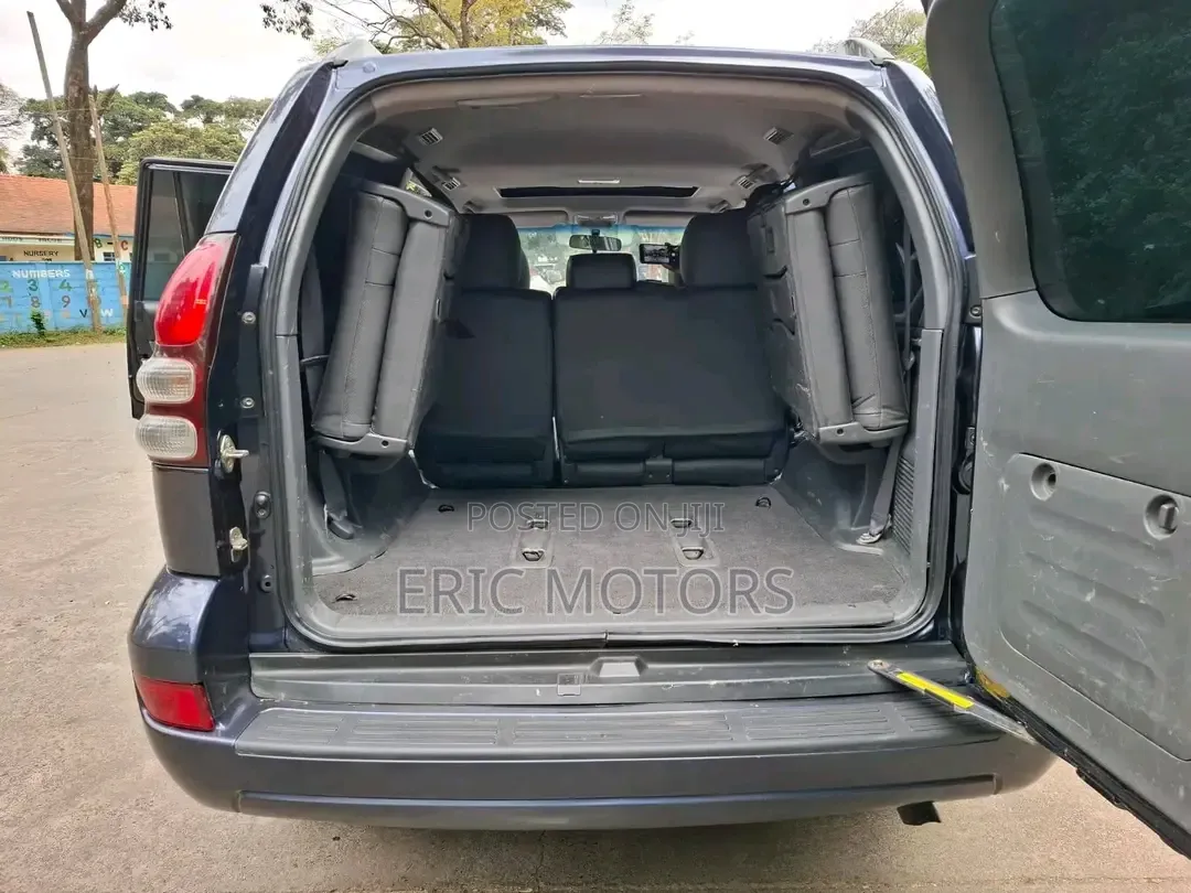 Toyota Land Cruiser Prado 2005 Blue