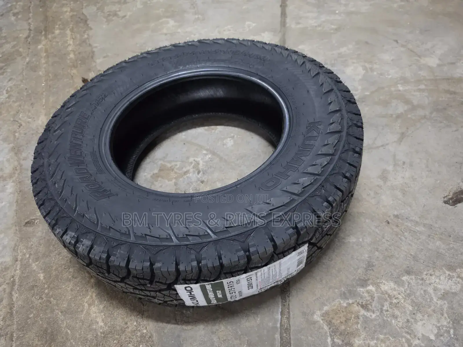 212/75 R15 Khumo Tires (All Terrain) Korea.