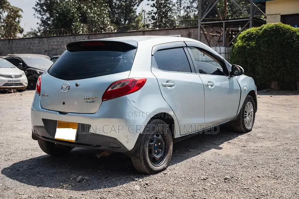 Mazda Demio 2012 Blue