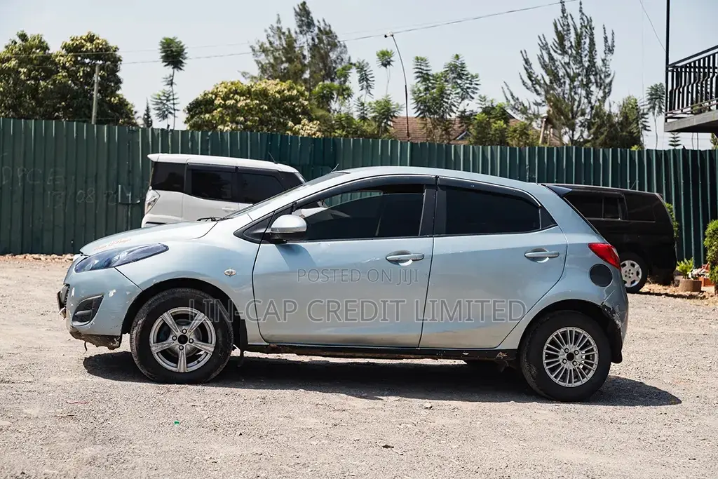 Mazda Demio 2012 Blue