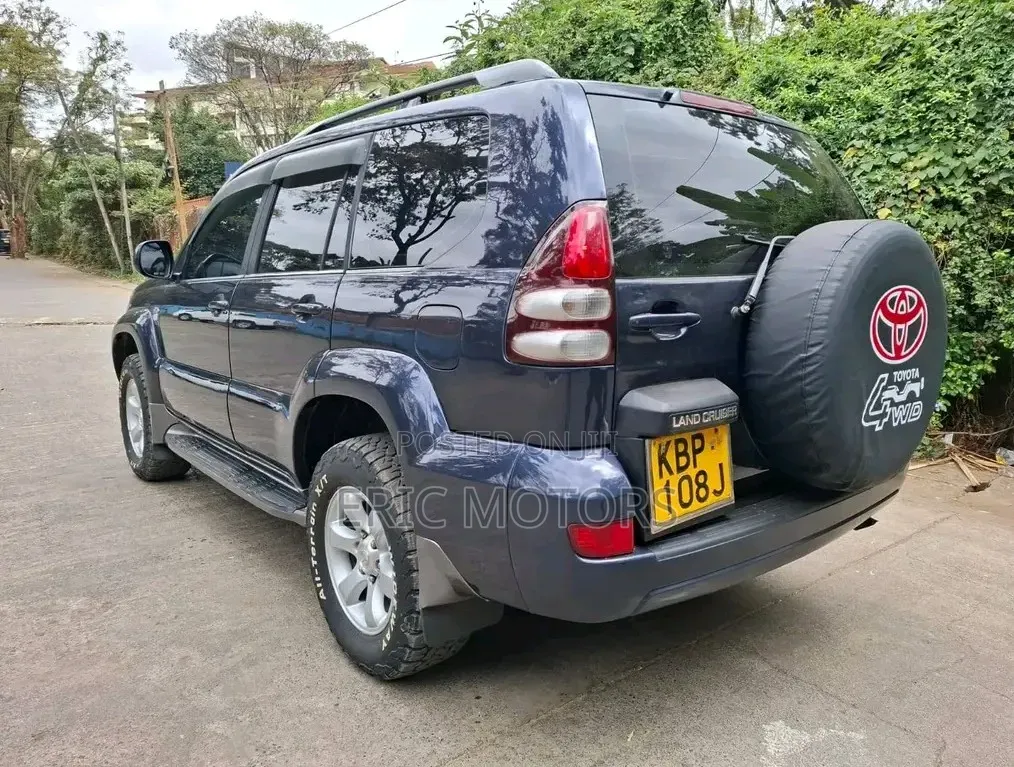 Toyota Land Cruiser Prado 2005 Blue