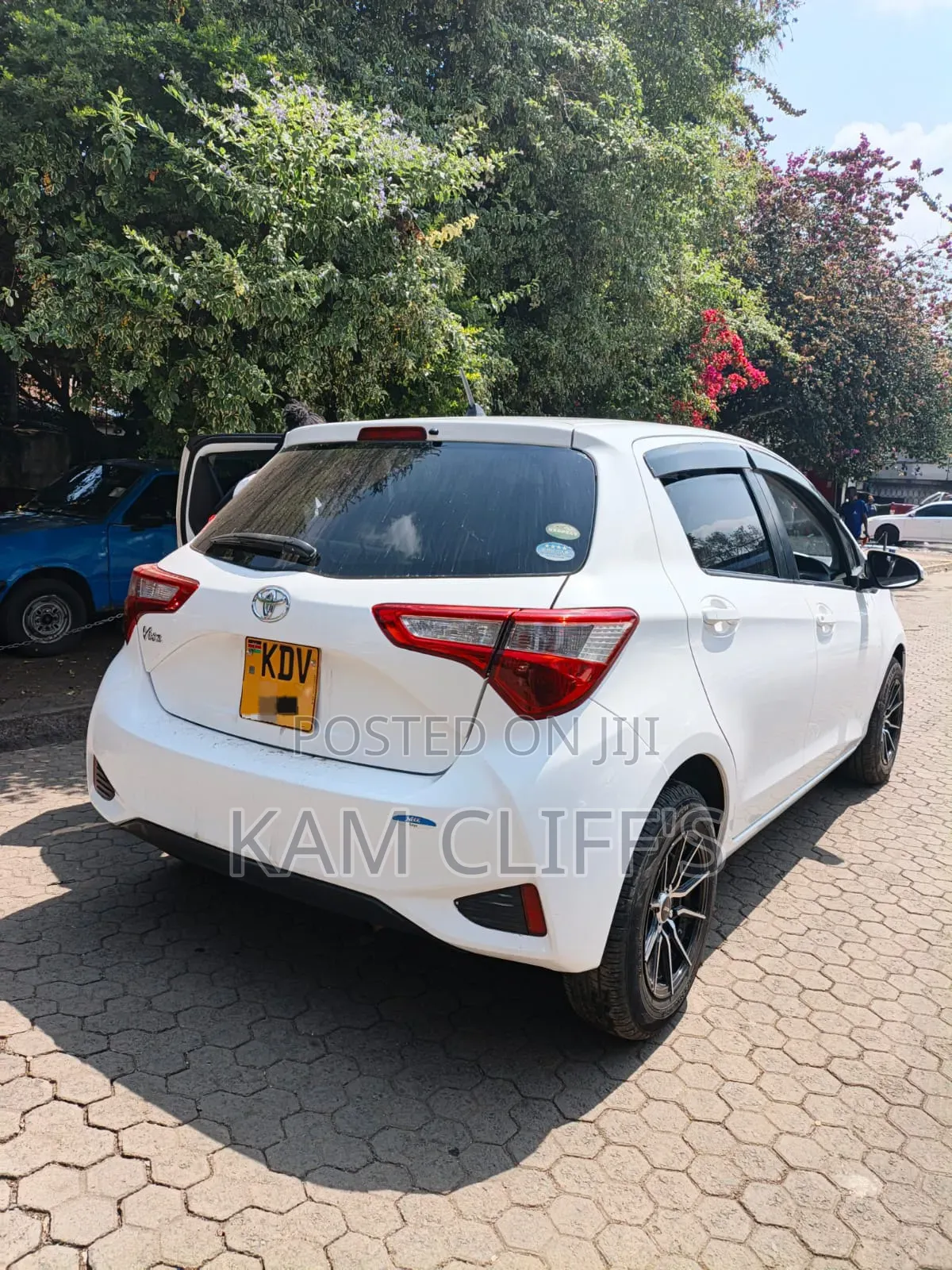 Toyota Vitz 2018 White