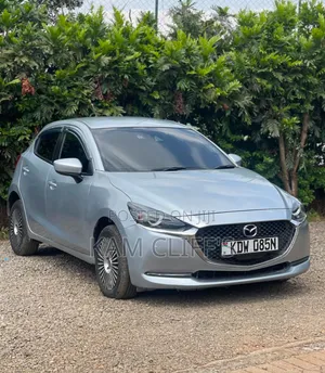 Mazda 2 2020 Silver