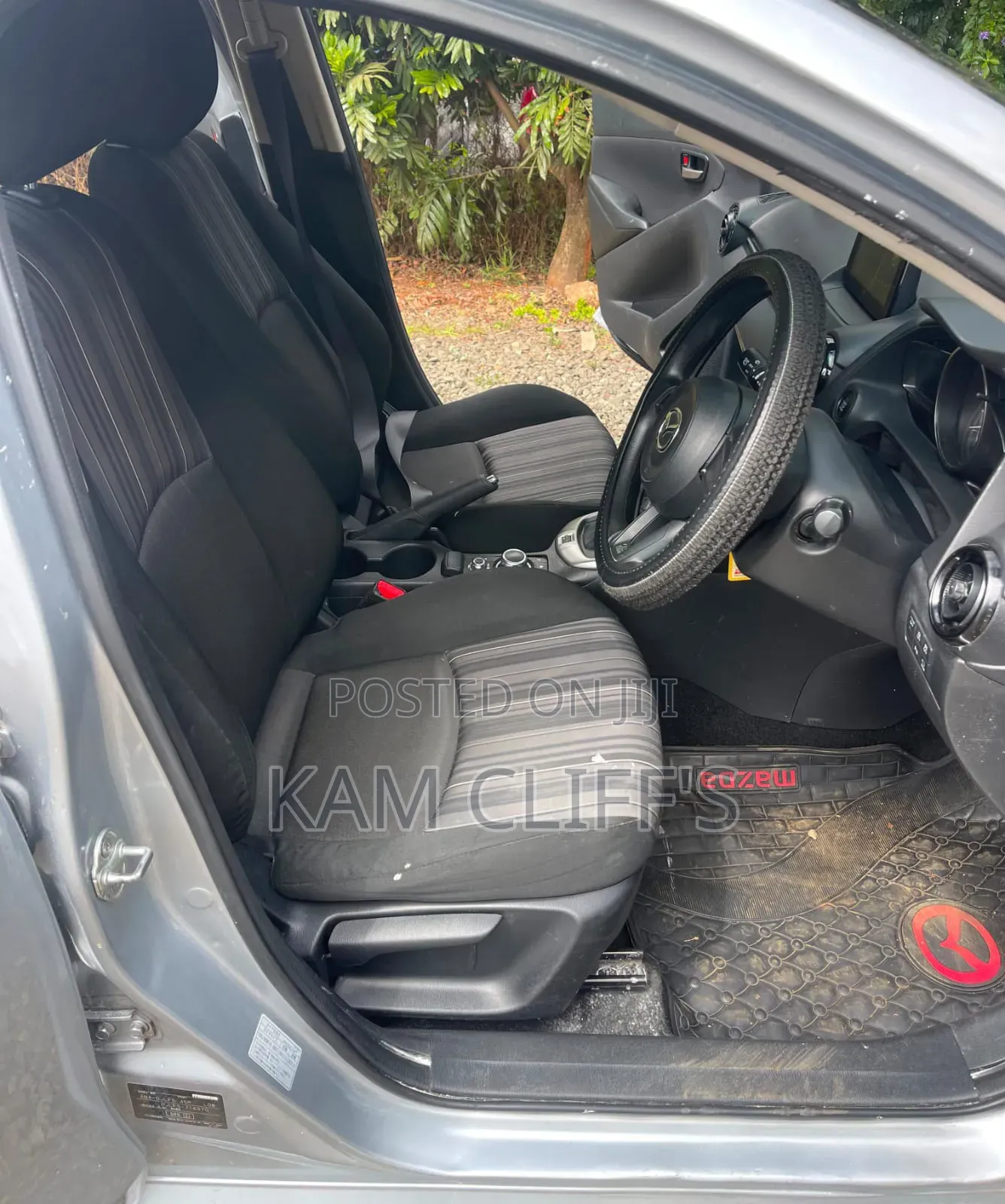 Mazda 2 2020 Silver