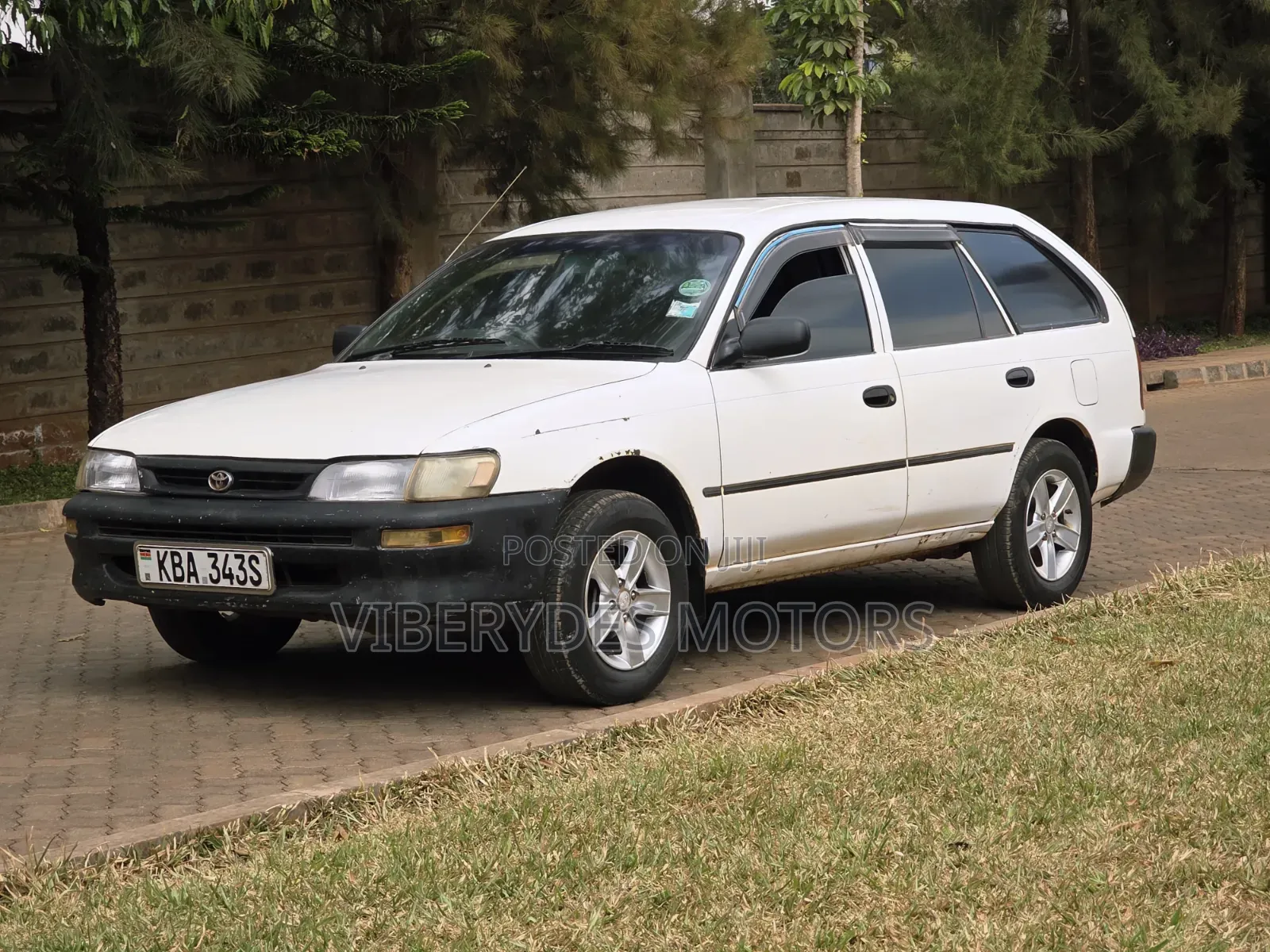 Toyota Corolla 2002 White