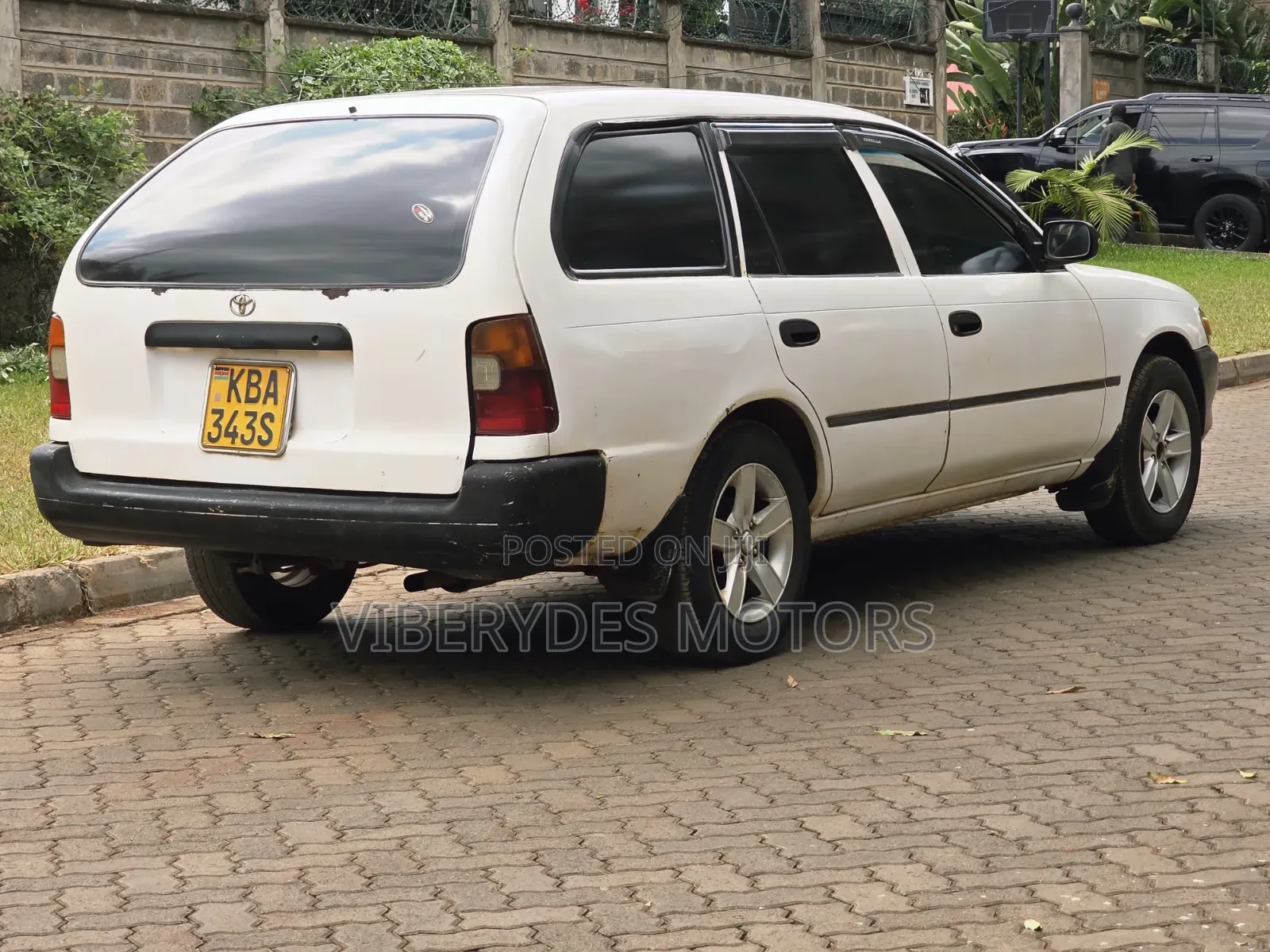 Toyota Corolla 2002 White