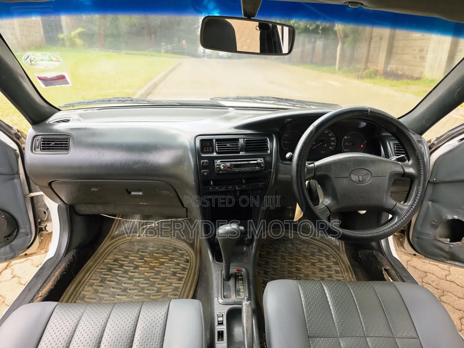 Toyota Corolla 2002 White