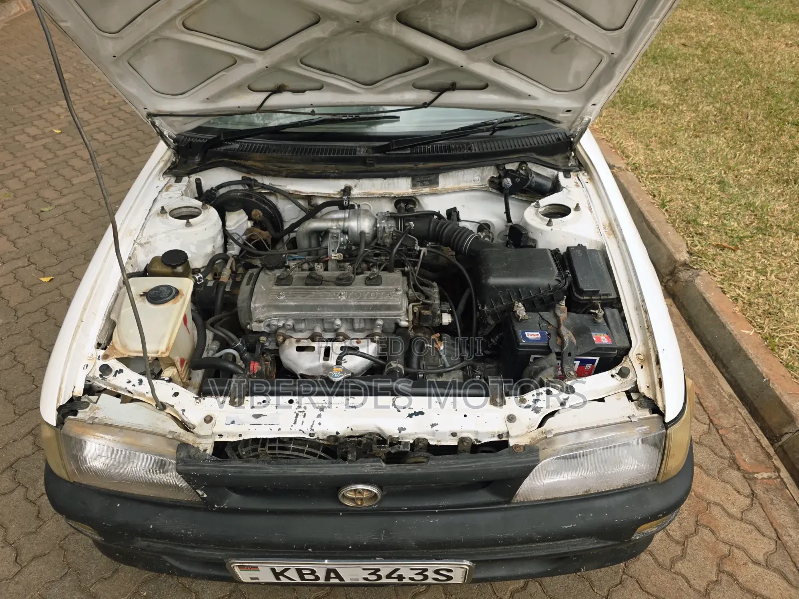 Toyota Corolla 2002 White