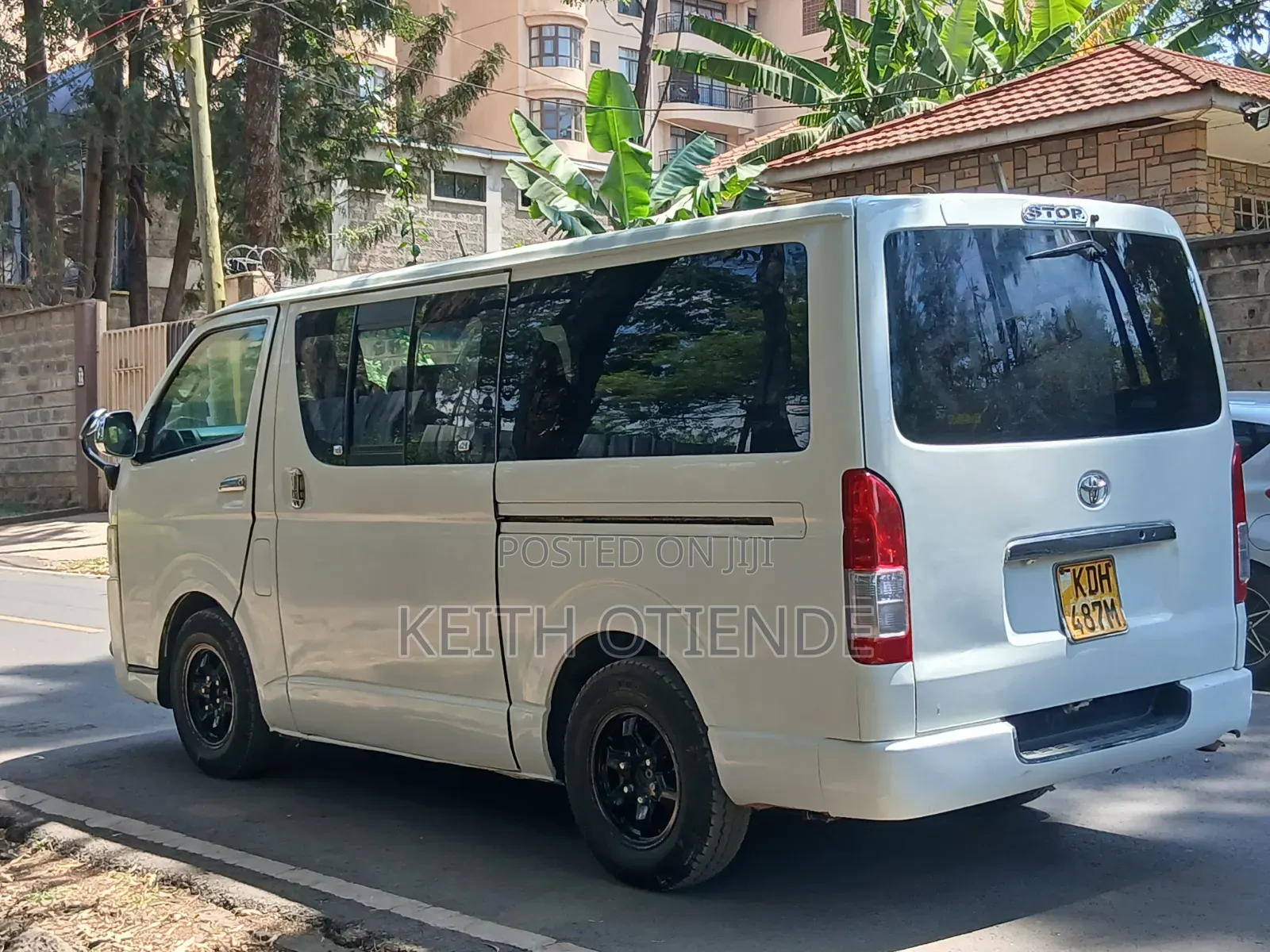 Toyota HiAce 2014 White