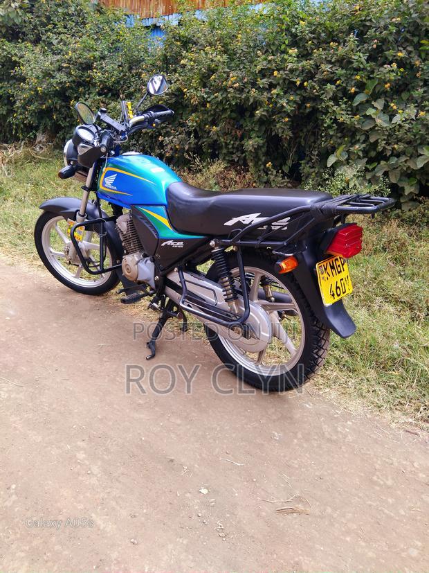 Honda 2025 Blue