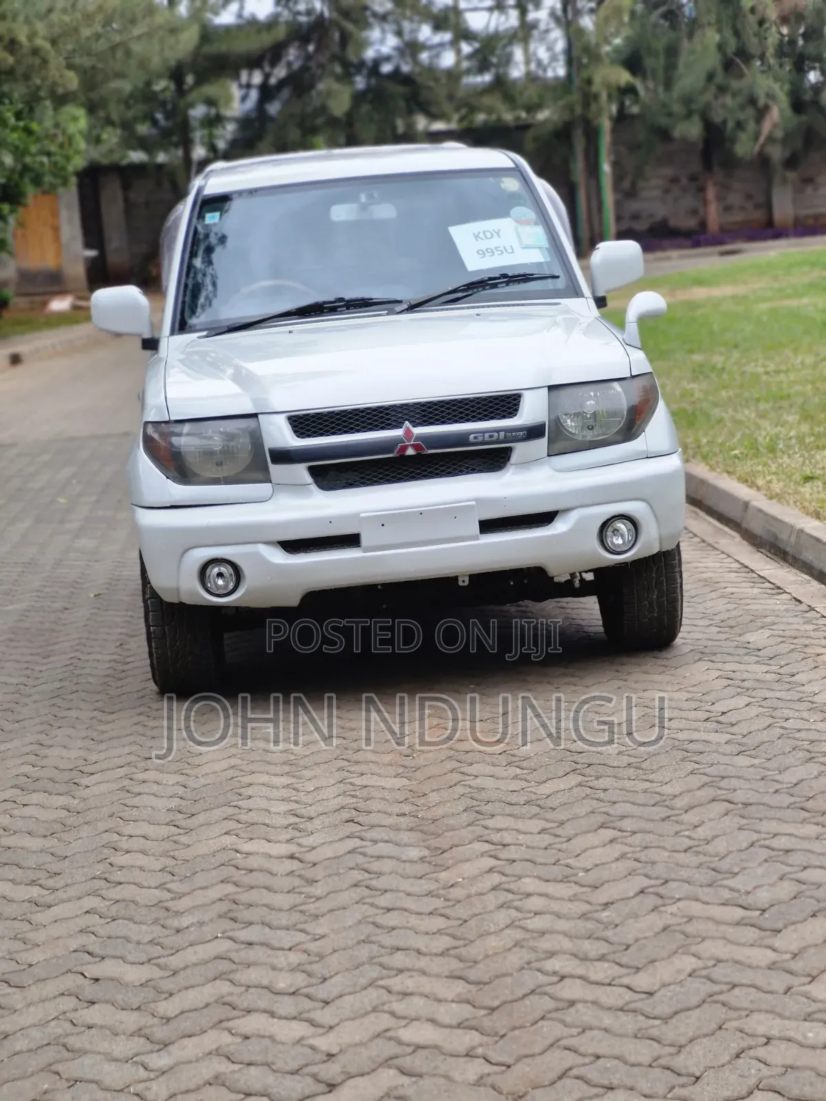 Mitsubishi Pajero 2004 White