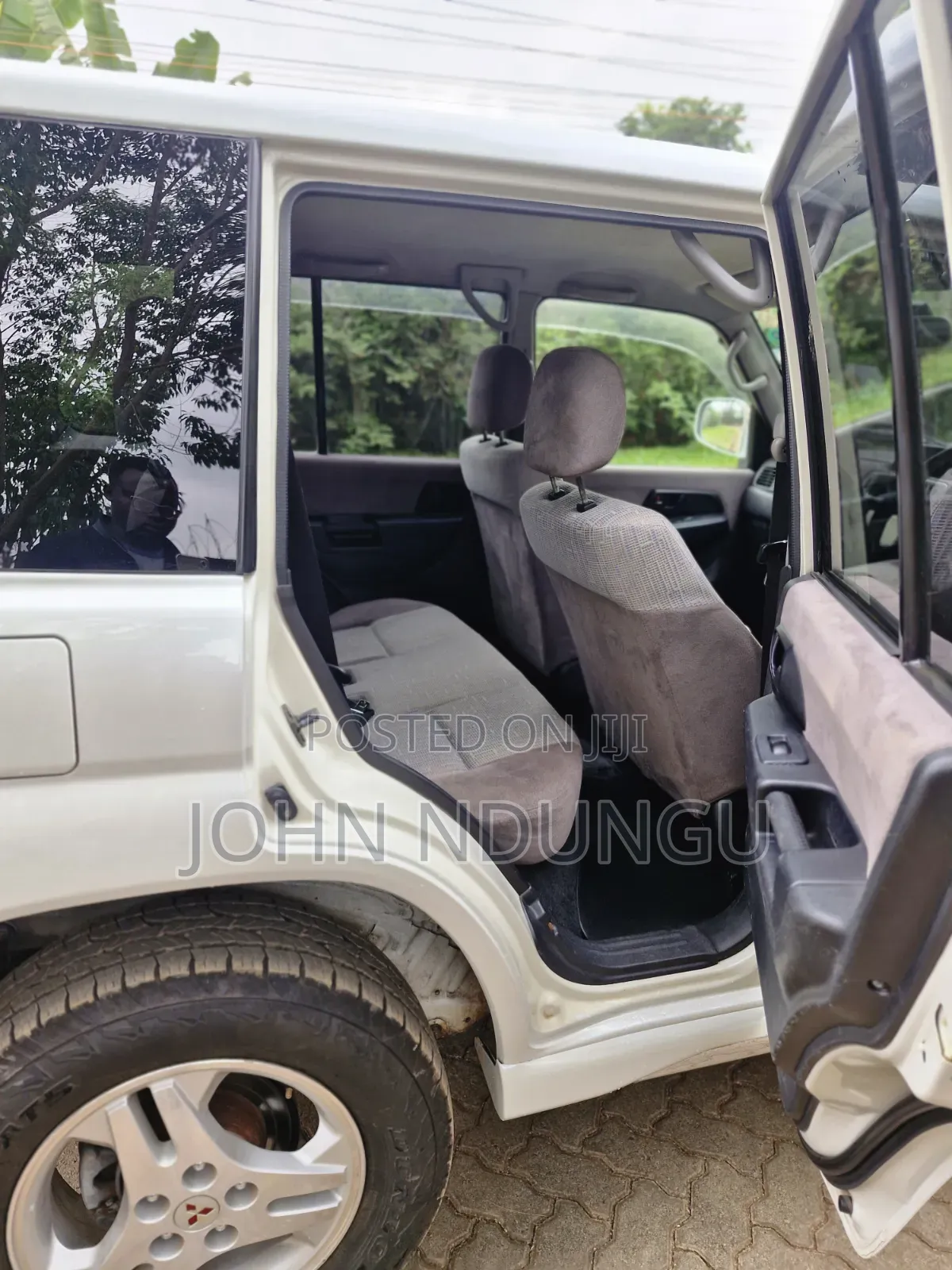 Mitsubishi Pajero 2004 White