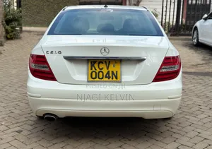 Mercedes-Benz C200 2012 White