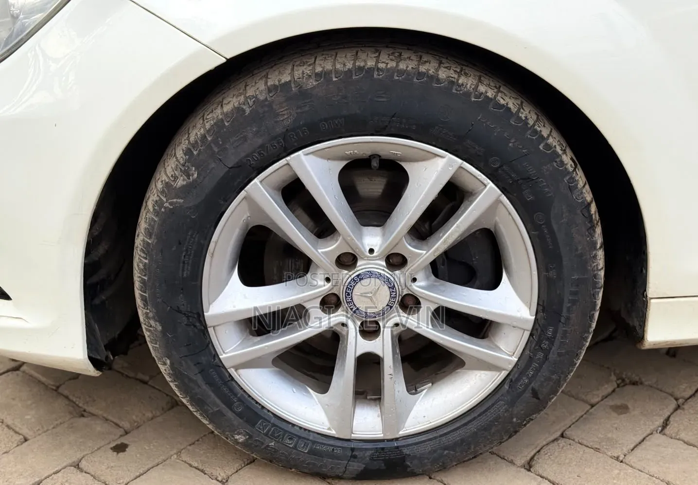 Mercedes-Benz C200 2012 White