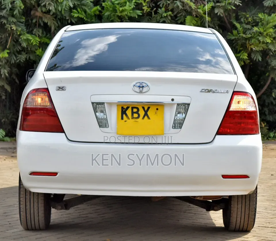 Toyota Corolla 2006 White