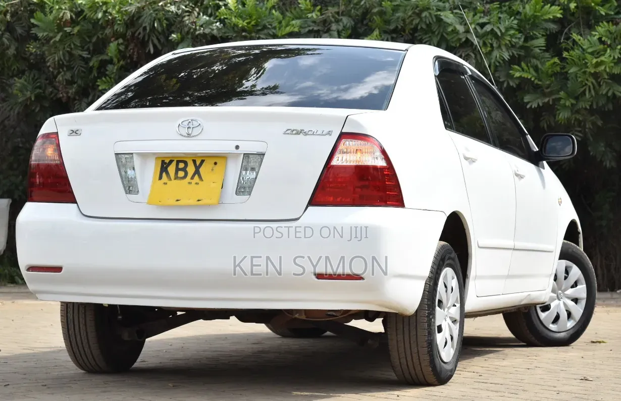 Toyota Corolla 2006 White