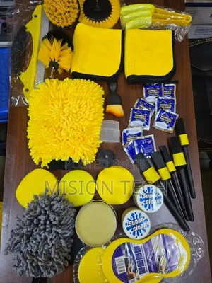 Car Cleaning and Detailing Kit **