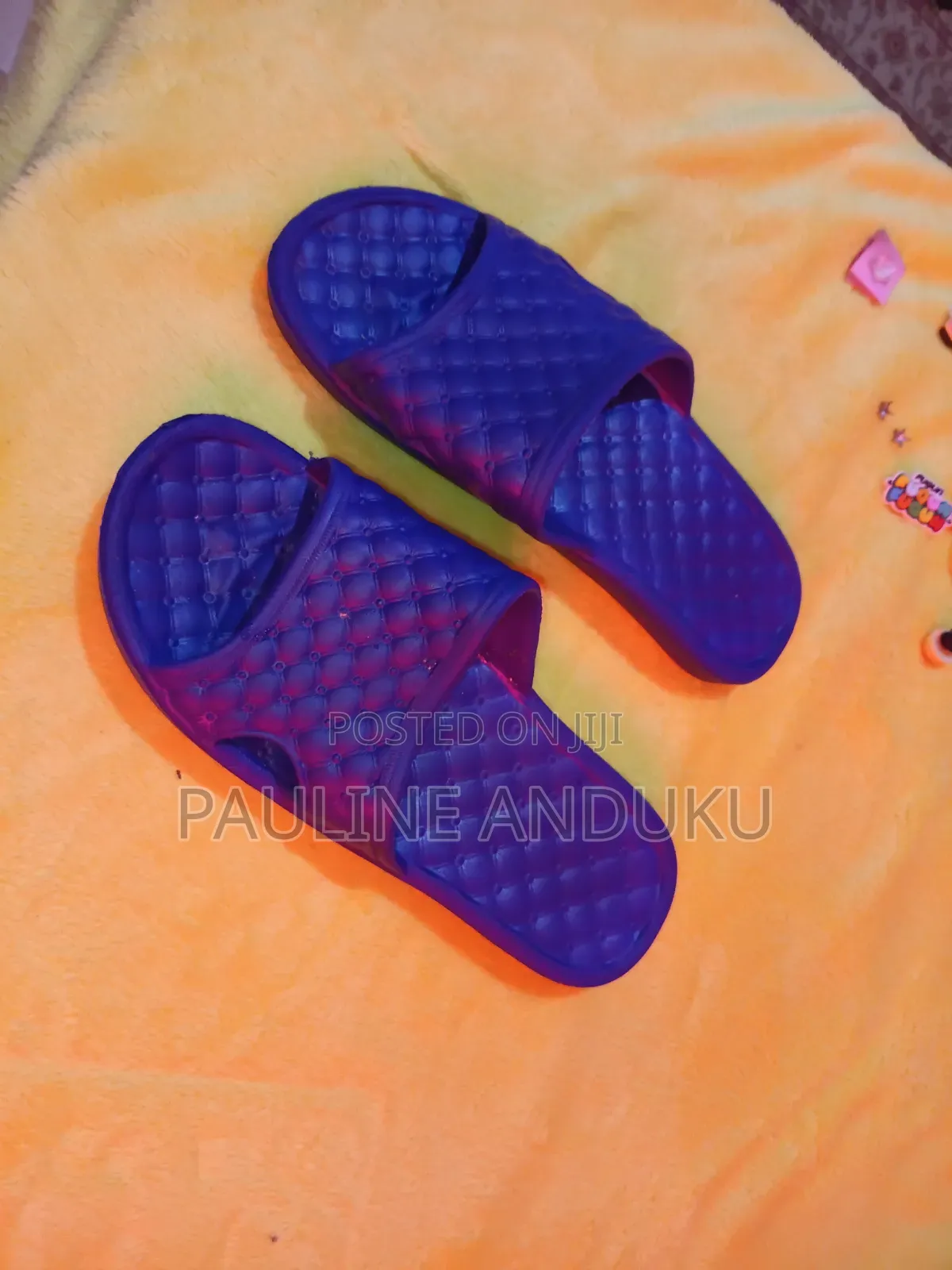 Foot Shoes