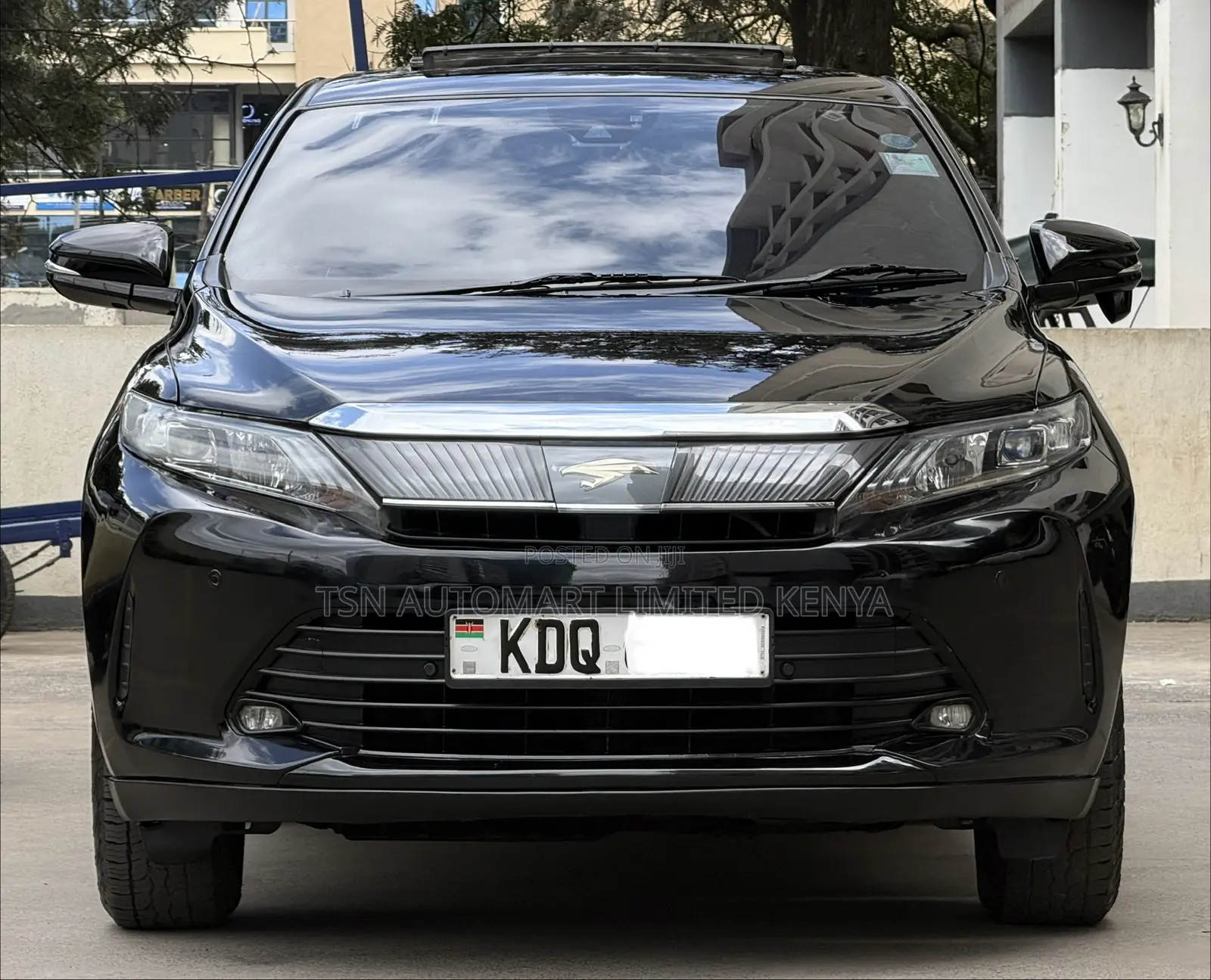 Toyota Harrier 2.0 2018 Black