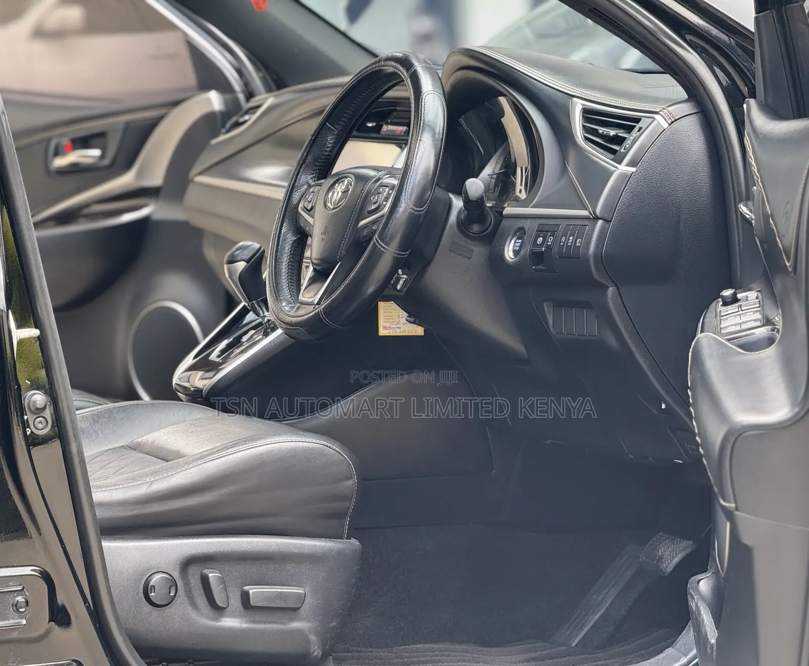 Toyota Harrier 2.0 2018 Black