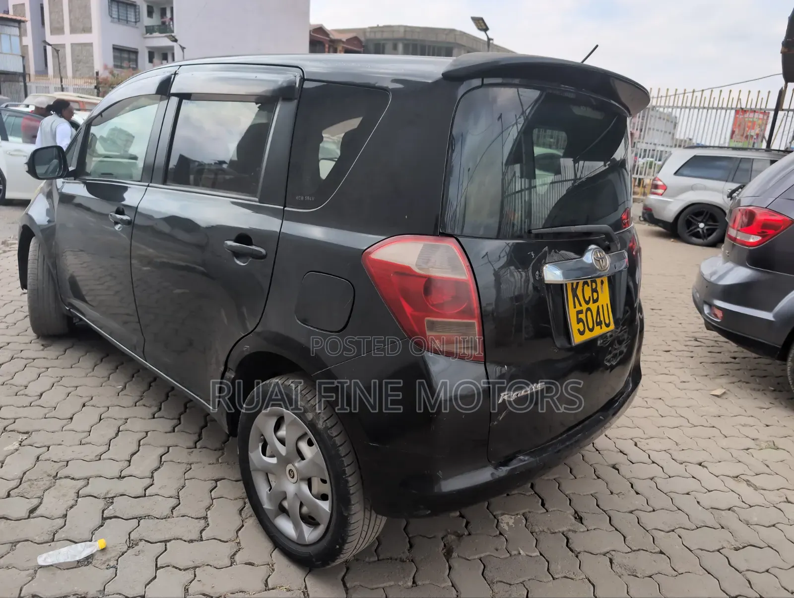 Toyota Ractis 2009 Black