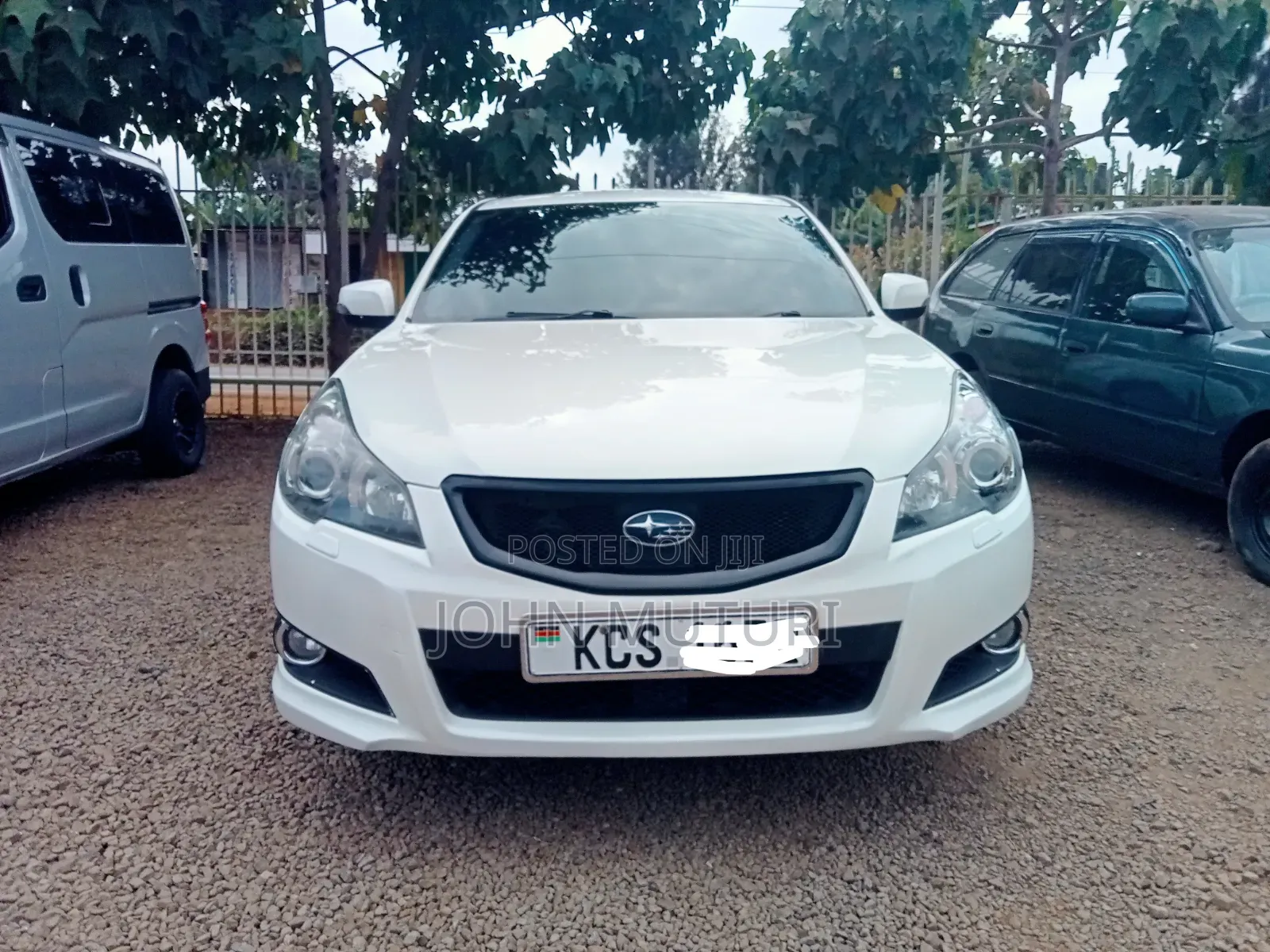 Subaru Legacy 2011 White