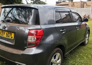 Toyota IST 2007 Gray