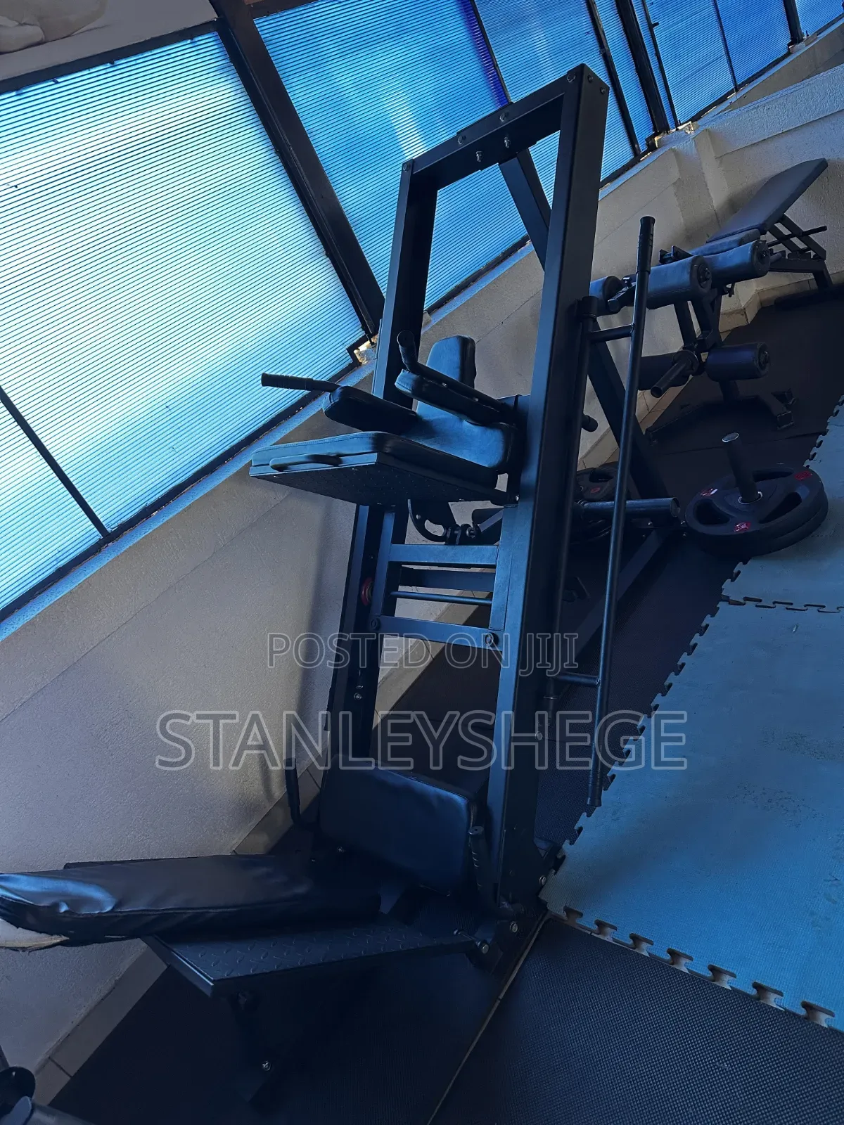 Leg Press and Hack Squat Gym Machine