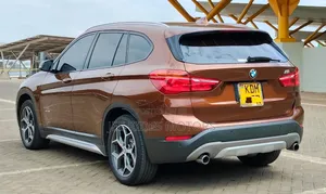 BMW X1 xDrive28i AWD 2016 Gold