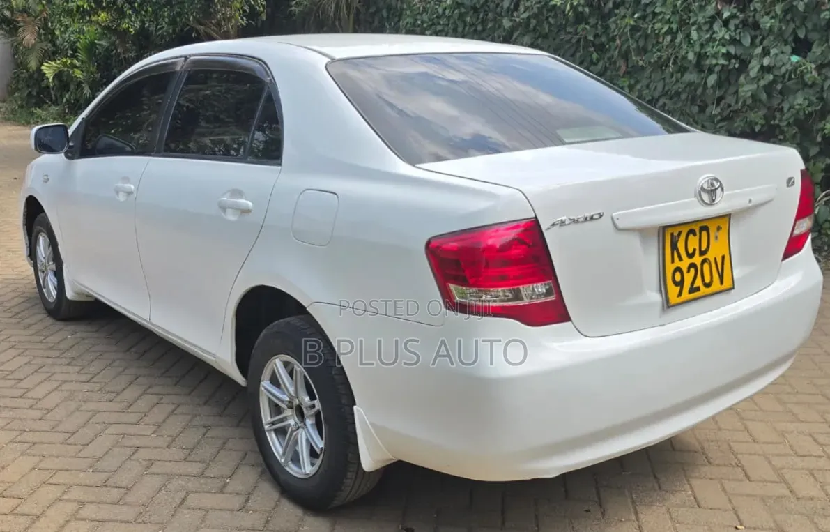 Toyota Axio 2008 White