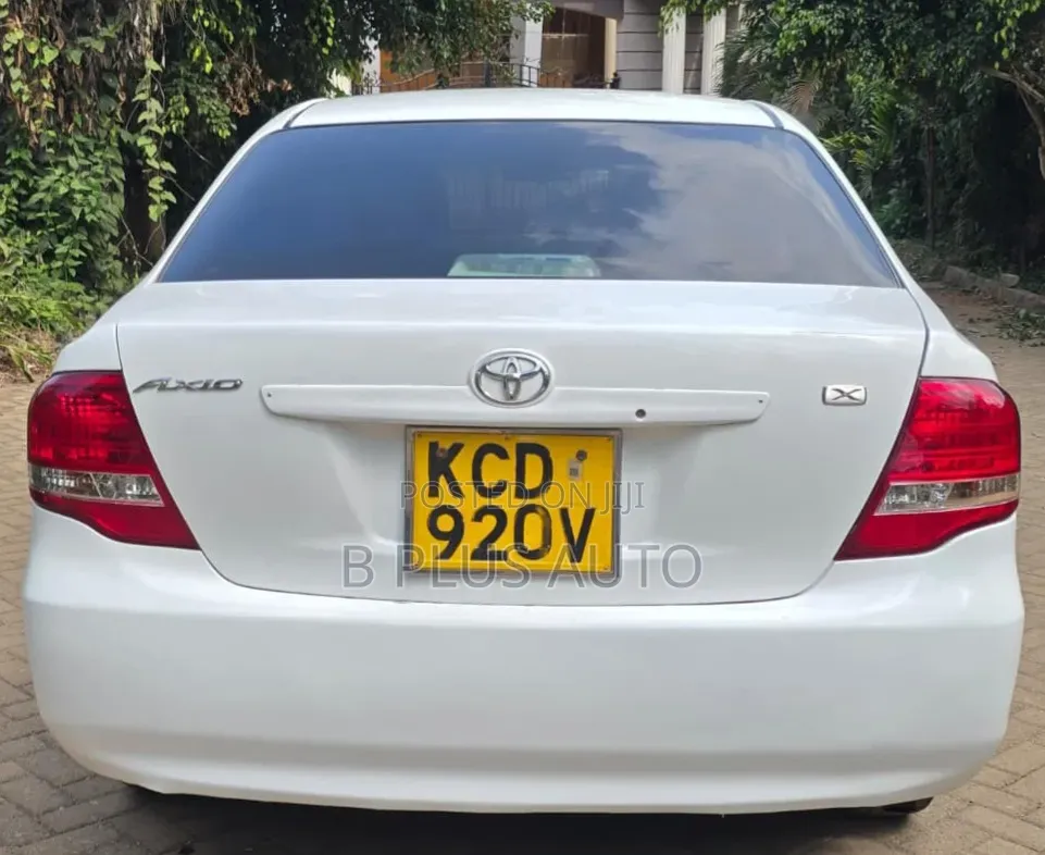 Toyota Axio 2008 White