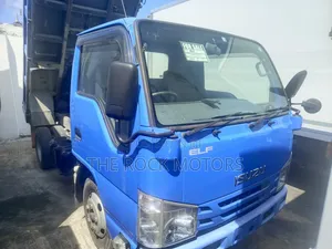 Isuzu KB 2016 Blue