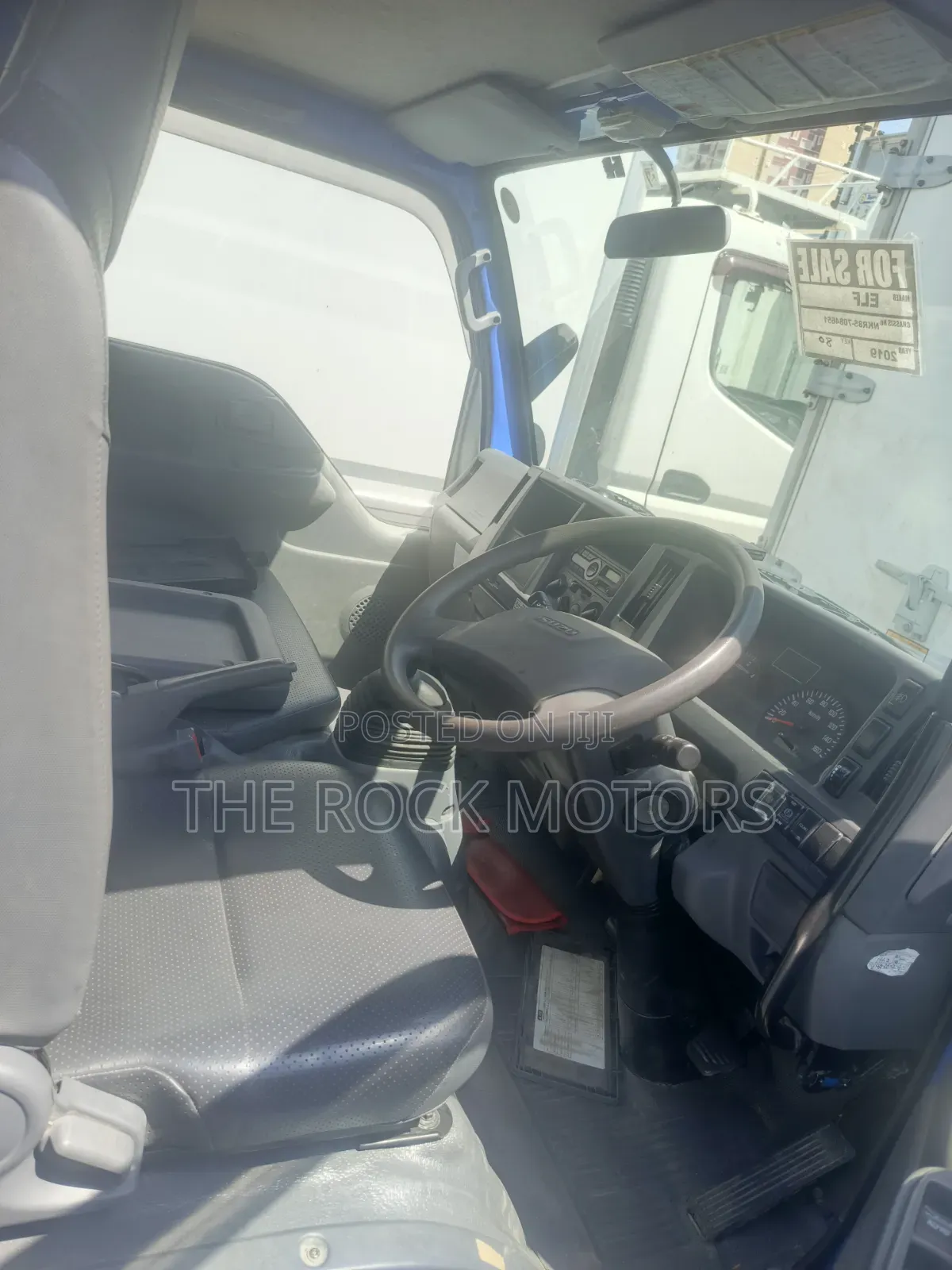 Isuzu KB 2016 Blue