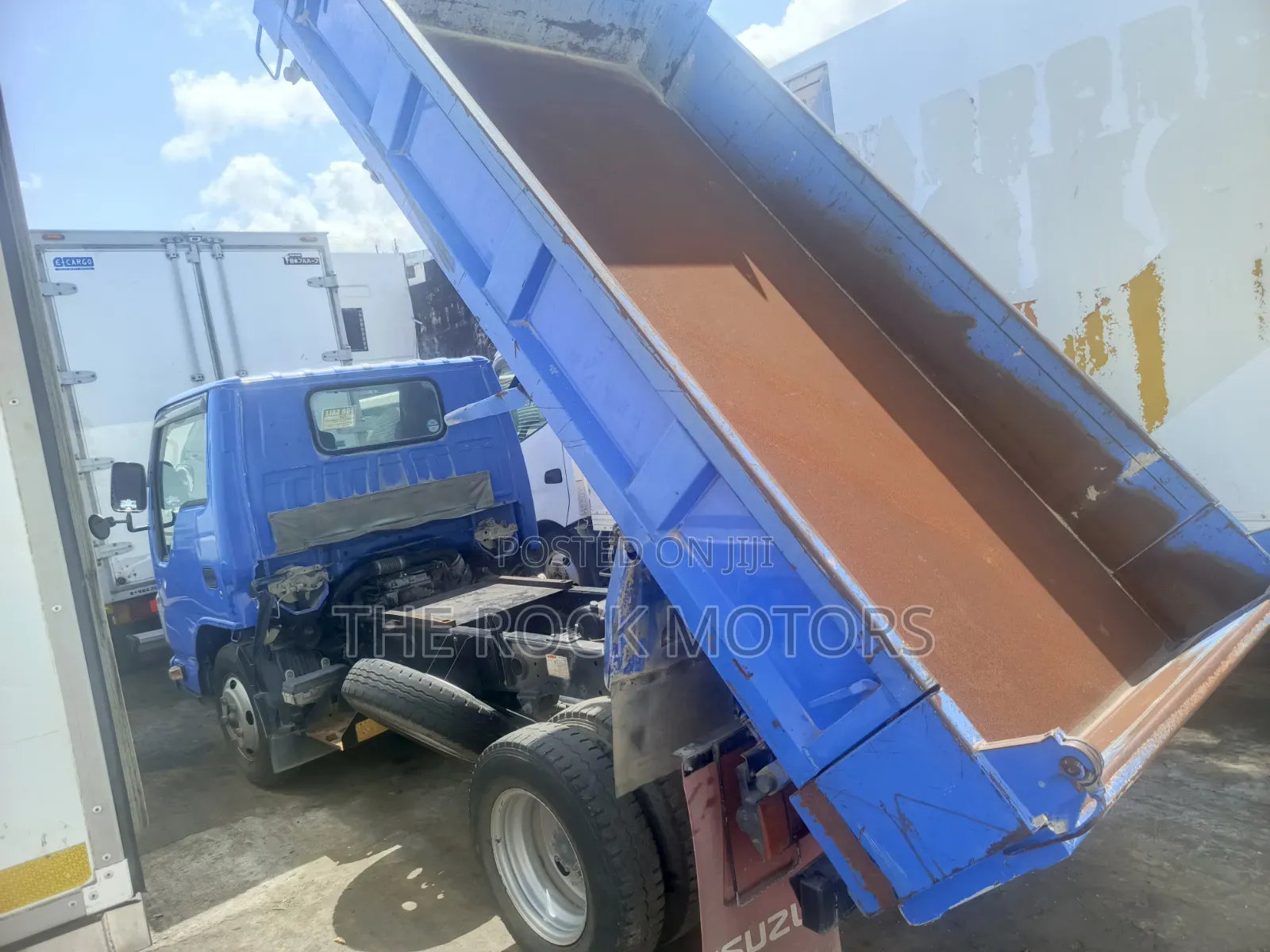 Isuzu KB 2016 Blue