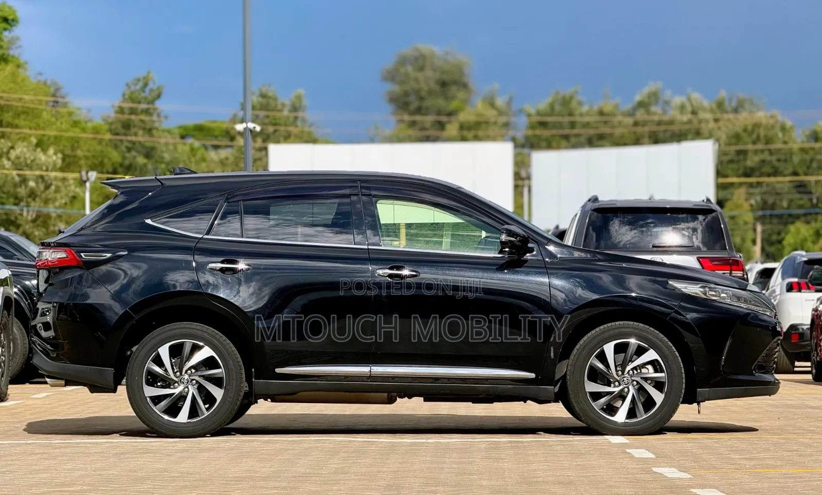 Toyota Harrier 2018 Black