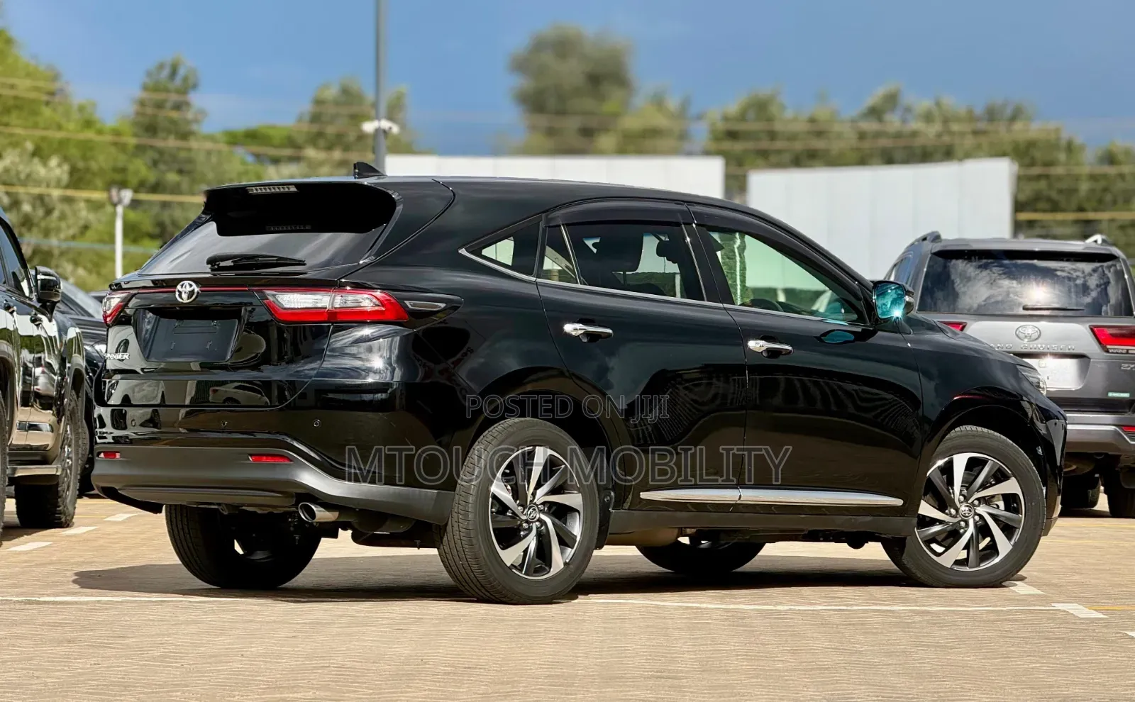 Toyota Harrier 2018 Black