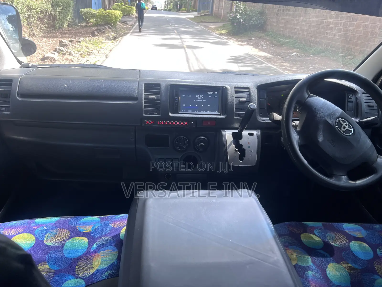 Toyota HiAce 2016 White