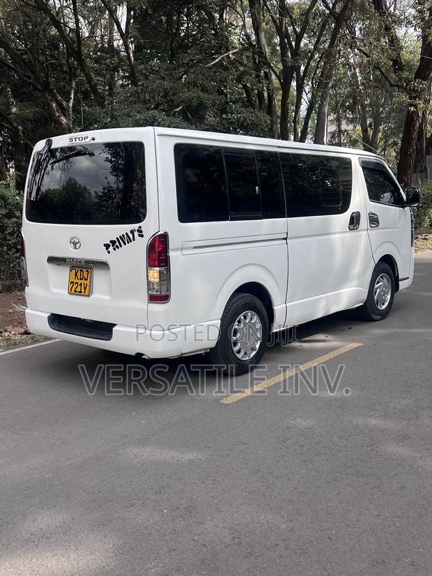 Toyota HiAce 2016 White - thumbnail 4