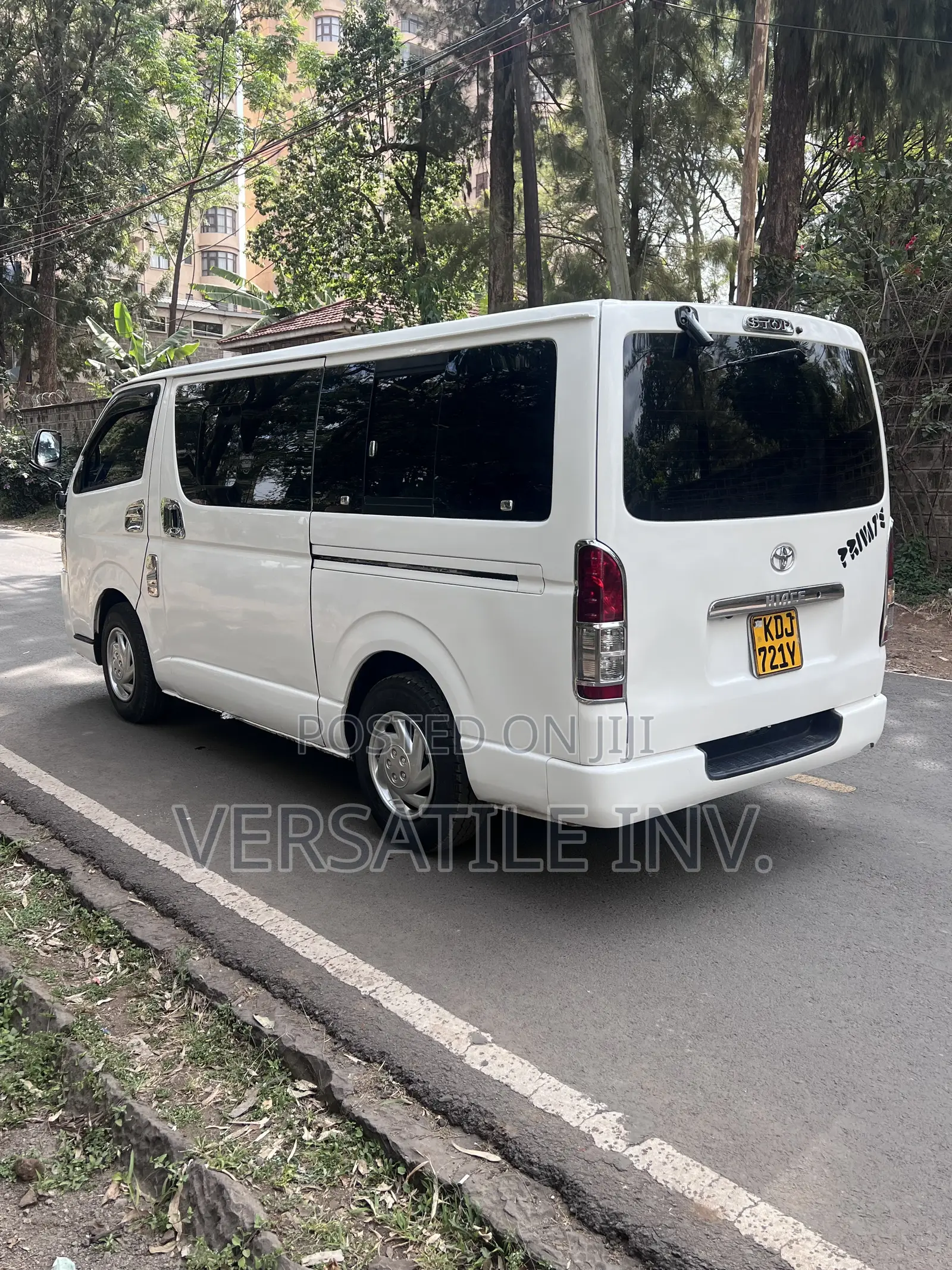 Toyota HiAce 2016 White