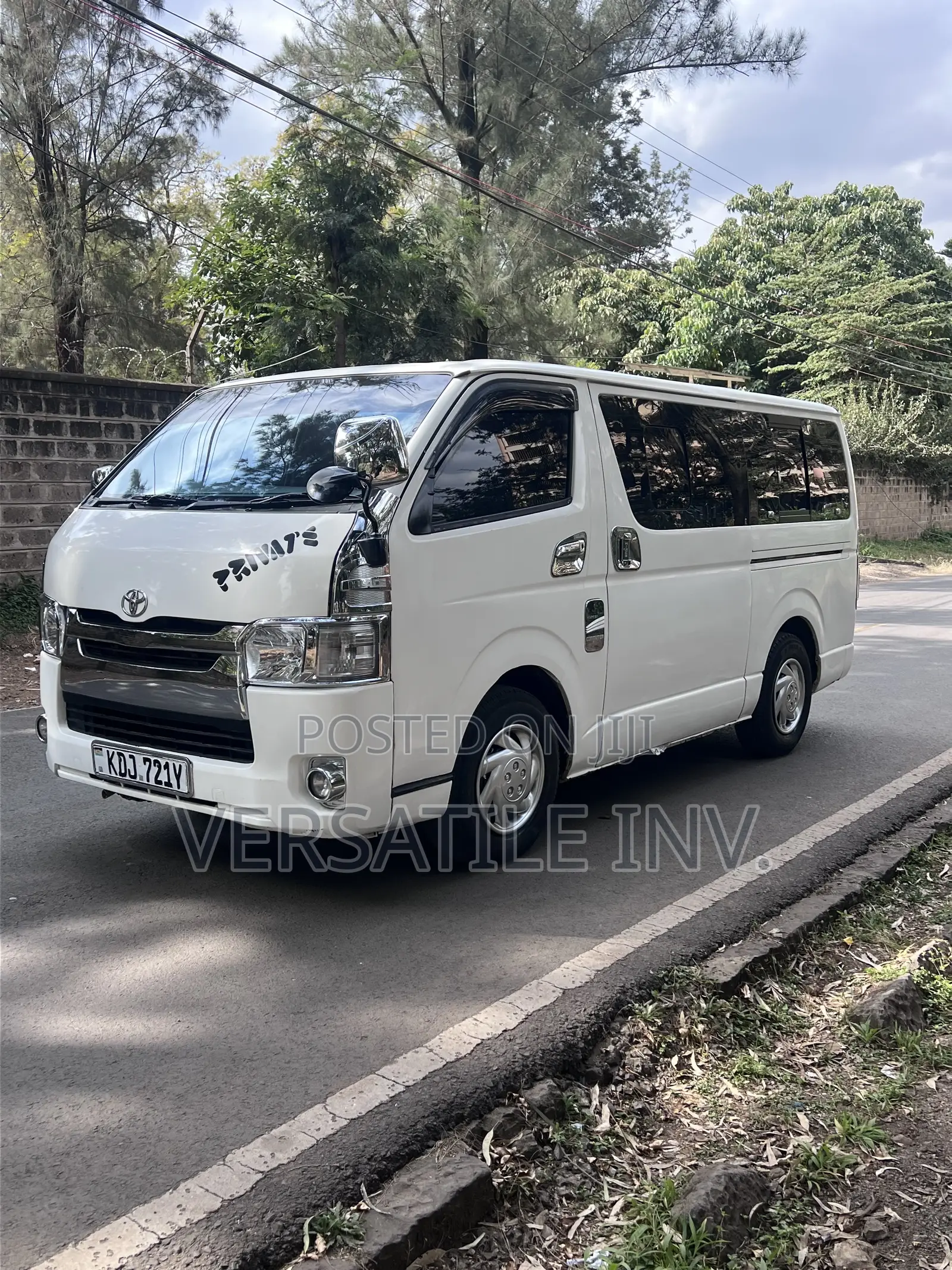 Toyota HiAce 2016 White