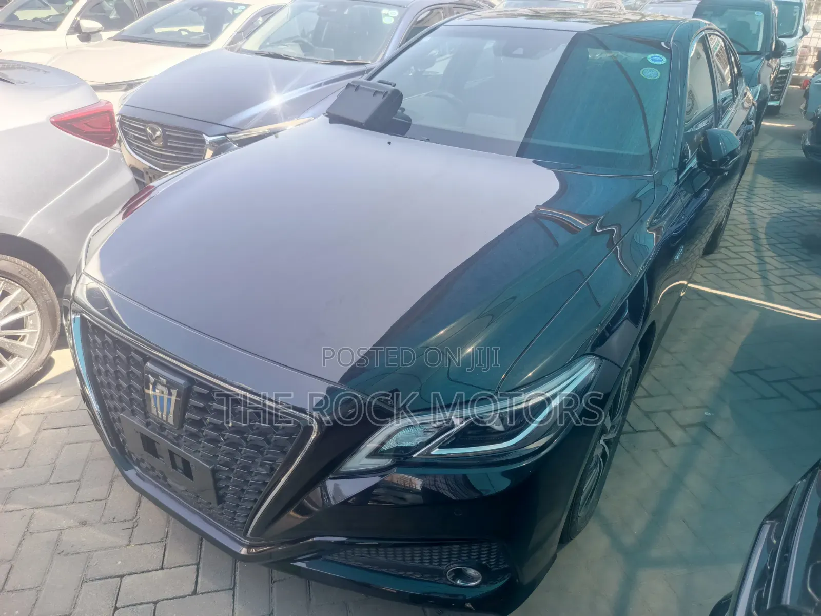 Toyota Crown 2019 Black