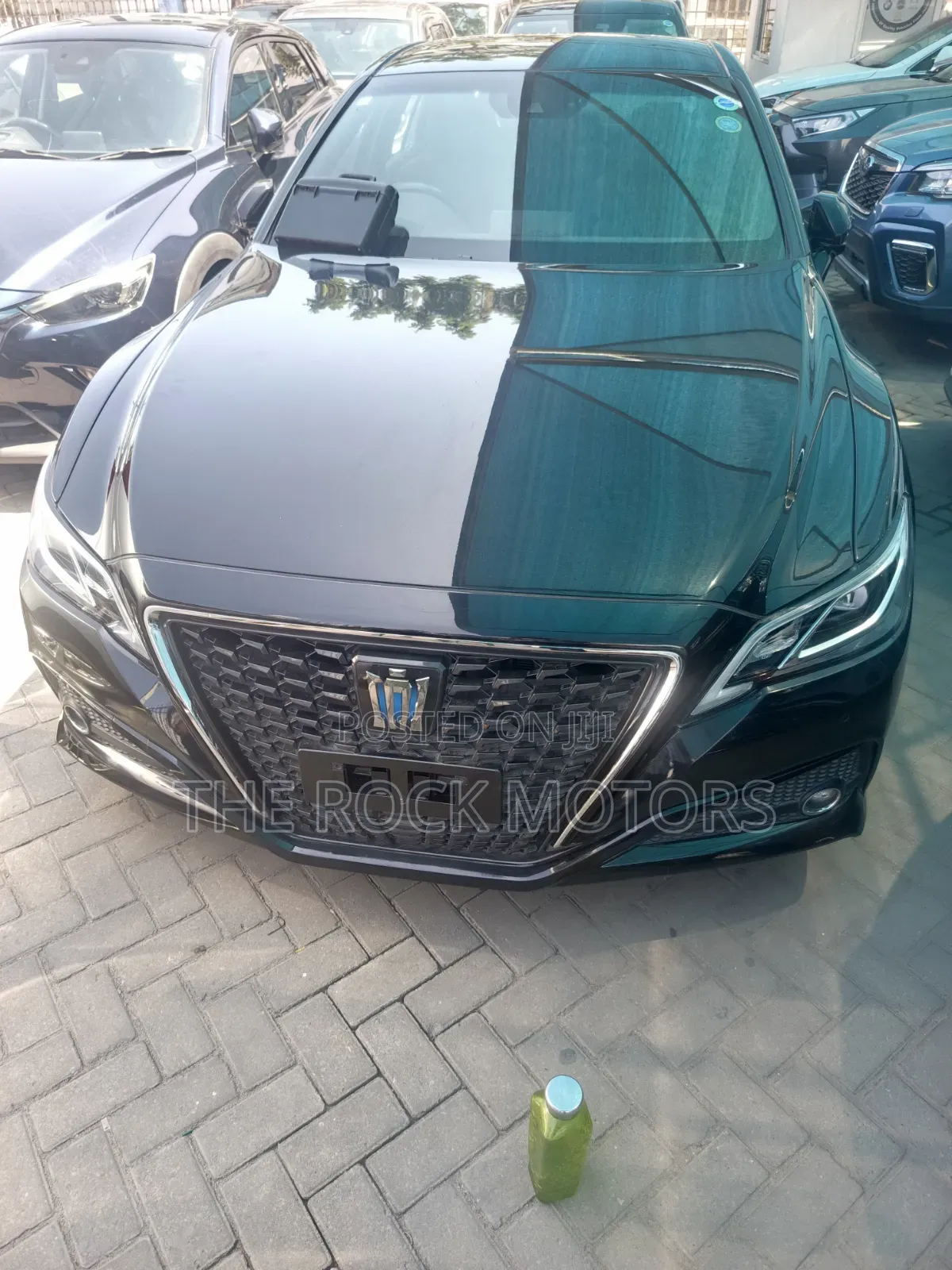 Toyota Crown 2019 Black